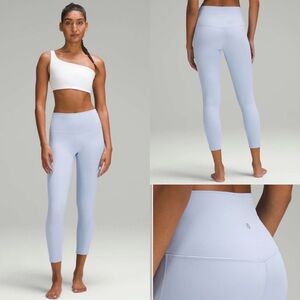 Lululemon Align High-Rise Pant 25"
Blue Linen! EUC